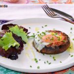 Pinchos y tapas con champiñones