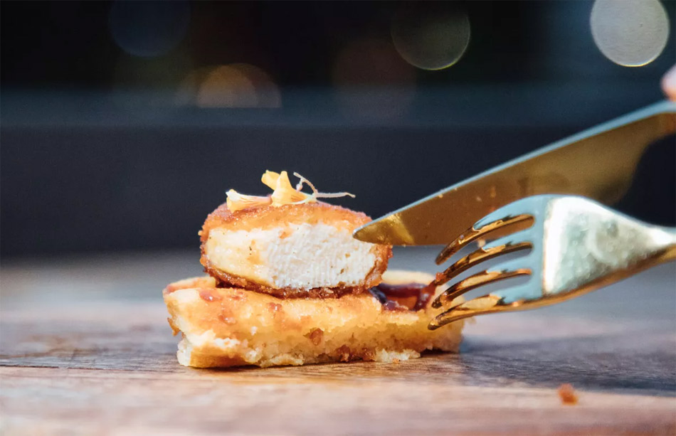 Carne de pollo a base de células