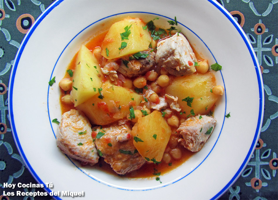 Hoy Cocinas Tú Receta de Guiso de bonito con garbanzos y patatas