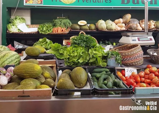 Reducir a la mitad la contaminación por nitrógeno procedente de la agricultura y el sistema alimentario. Reducir en la agricultura los abonos sintéticos