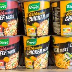 Riesgos para la salud de los fideos instantáneos comerciales.