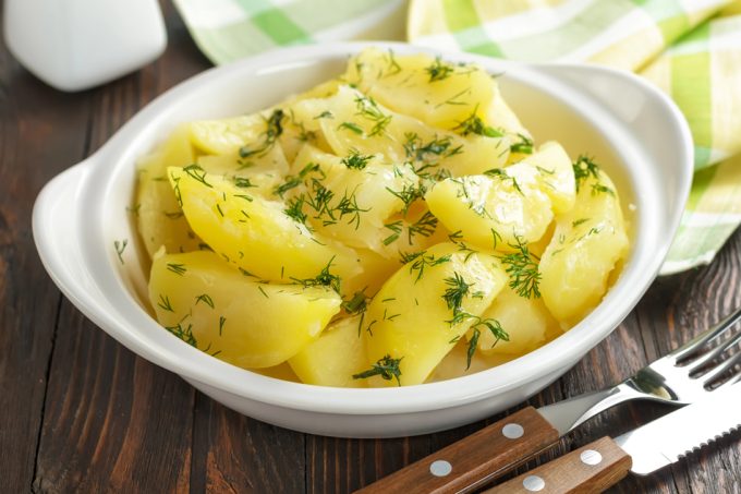 Comer patatas hervidas es más saludable
