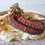 Pulpo con puré de patata