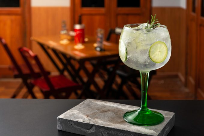 Tribunal de Justicia de la UE prohíbe el uso de la la designación ‘ginebra sin alcohol’