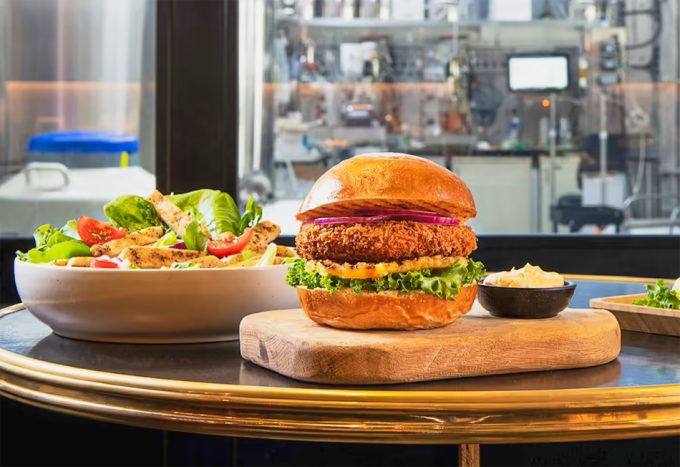 Hamburguesa con carne de pollo de cultivo celular de SuperMeat