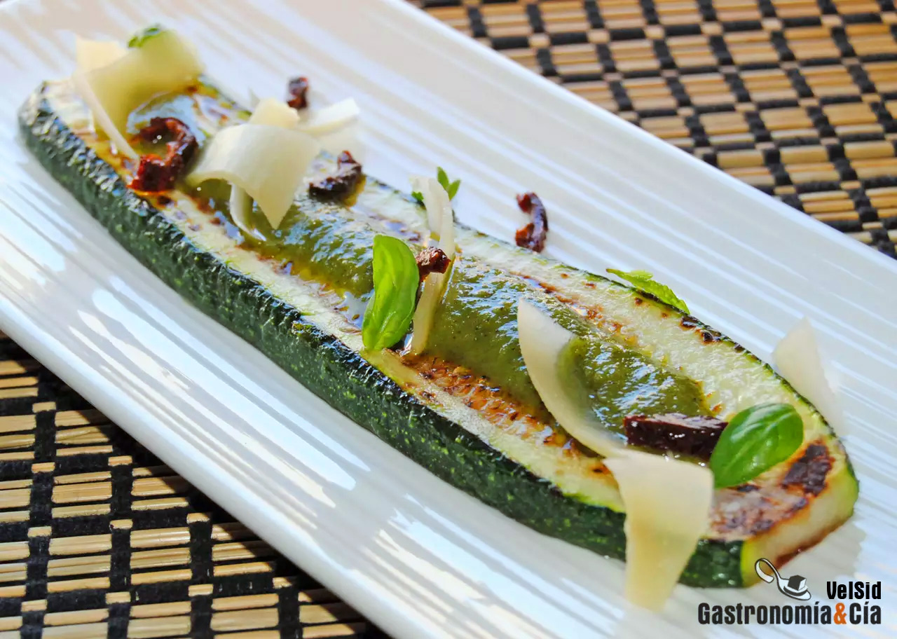 Calabacín con pesto de jengibre