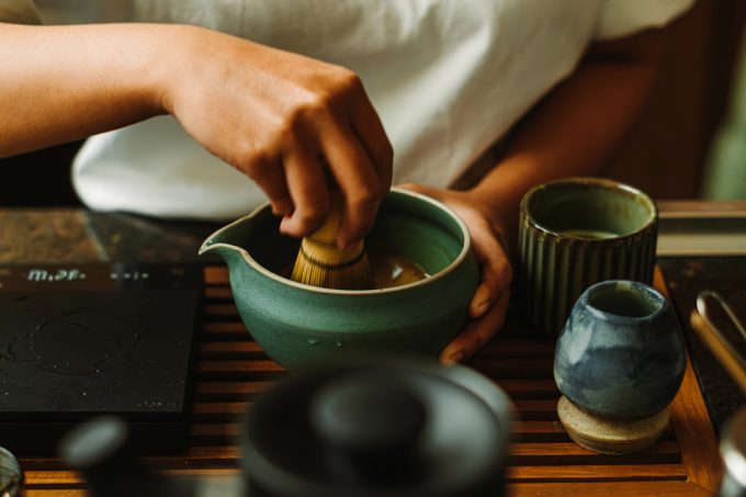 Preparar un té hojicha