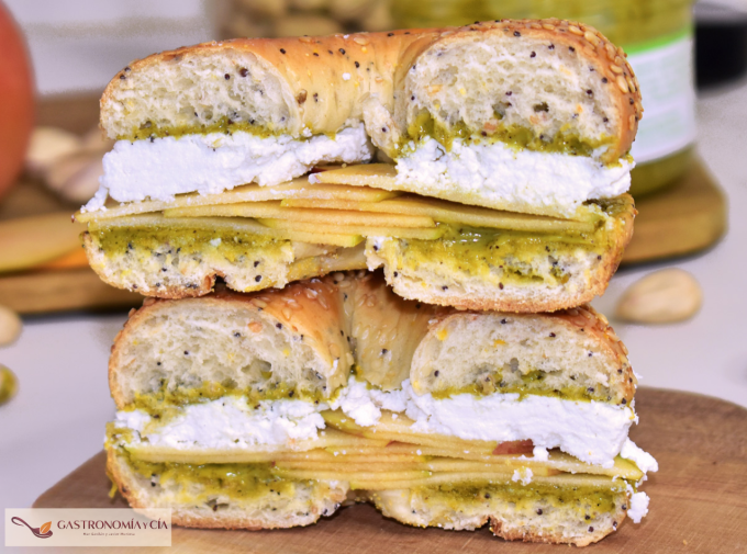 Sándwich, bocadillo, bagel