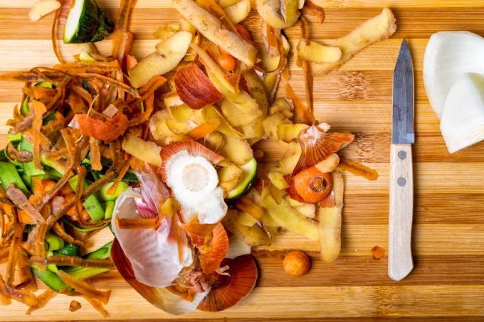 Aprovechar las partes que se desechan de los alimentos