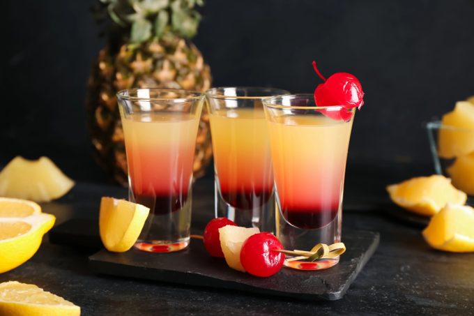 Bebidas mini, formatos pequeños de bebidas funcionales y cócteles