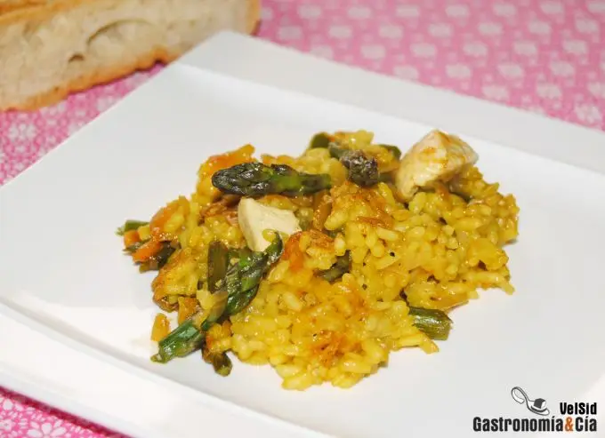 Receta de arroz con pollo y espárragos