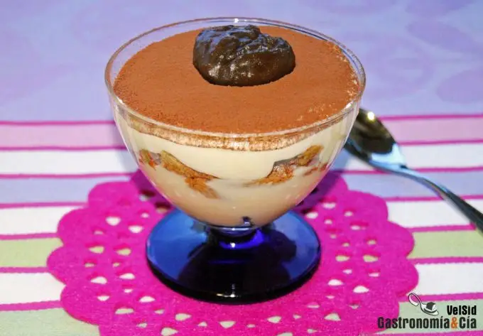 Copa de tiramisú con marron glacé