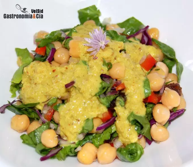 Ensalada de garbanzos con sambal