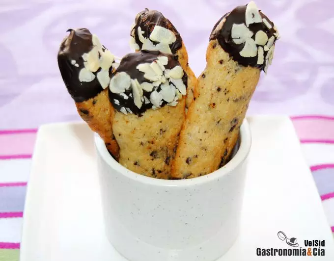 Galletas crujientes con chocolate (sin huevo)