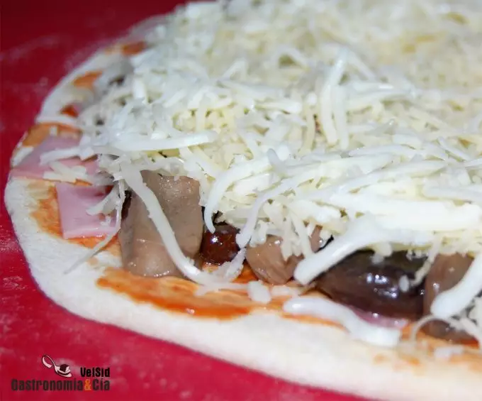 Masa de pizza con cerveza Guinness