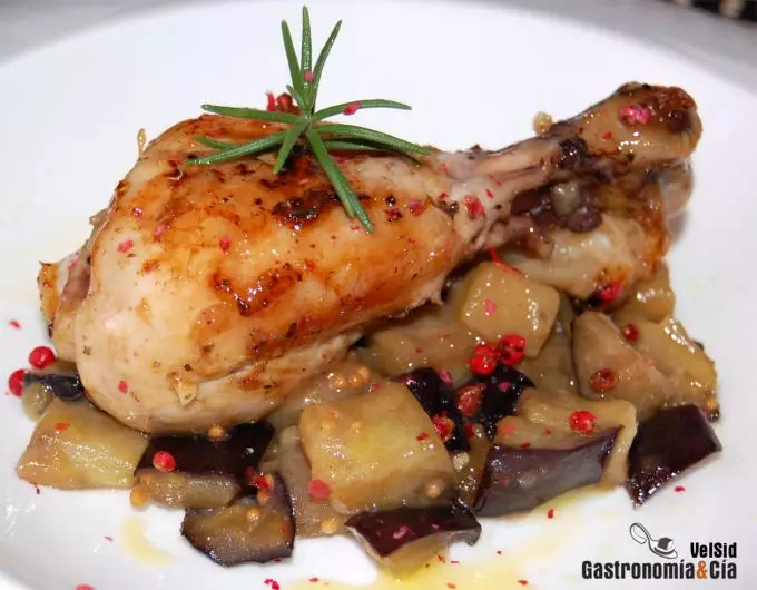 Pollo al cava y berenjenas con miel de romero
